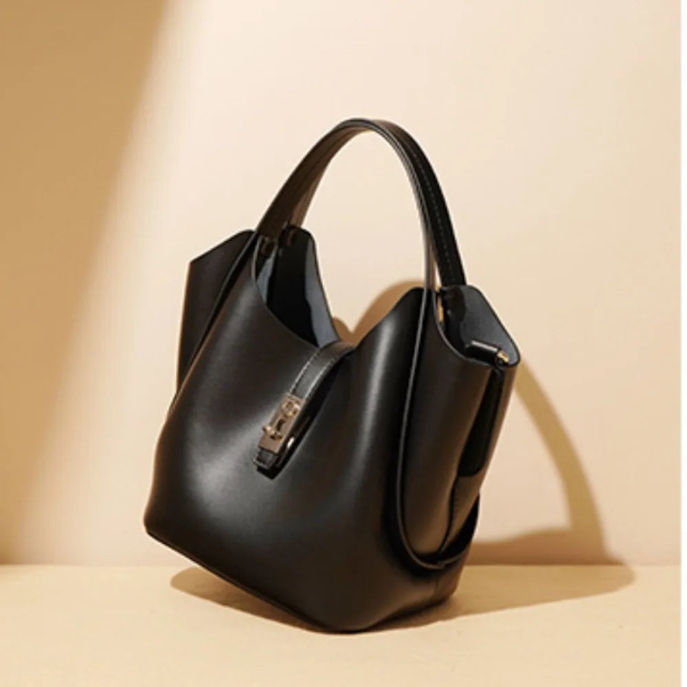2025 New Moda Composite Bag Minority Handbags All-Match Latch Drawstring Luxury Shoulder Commuter Simple Casual Messenger Bags